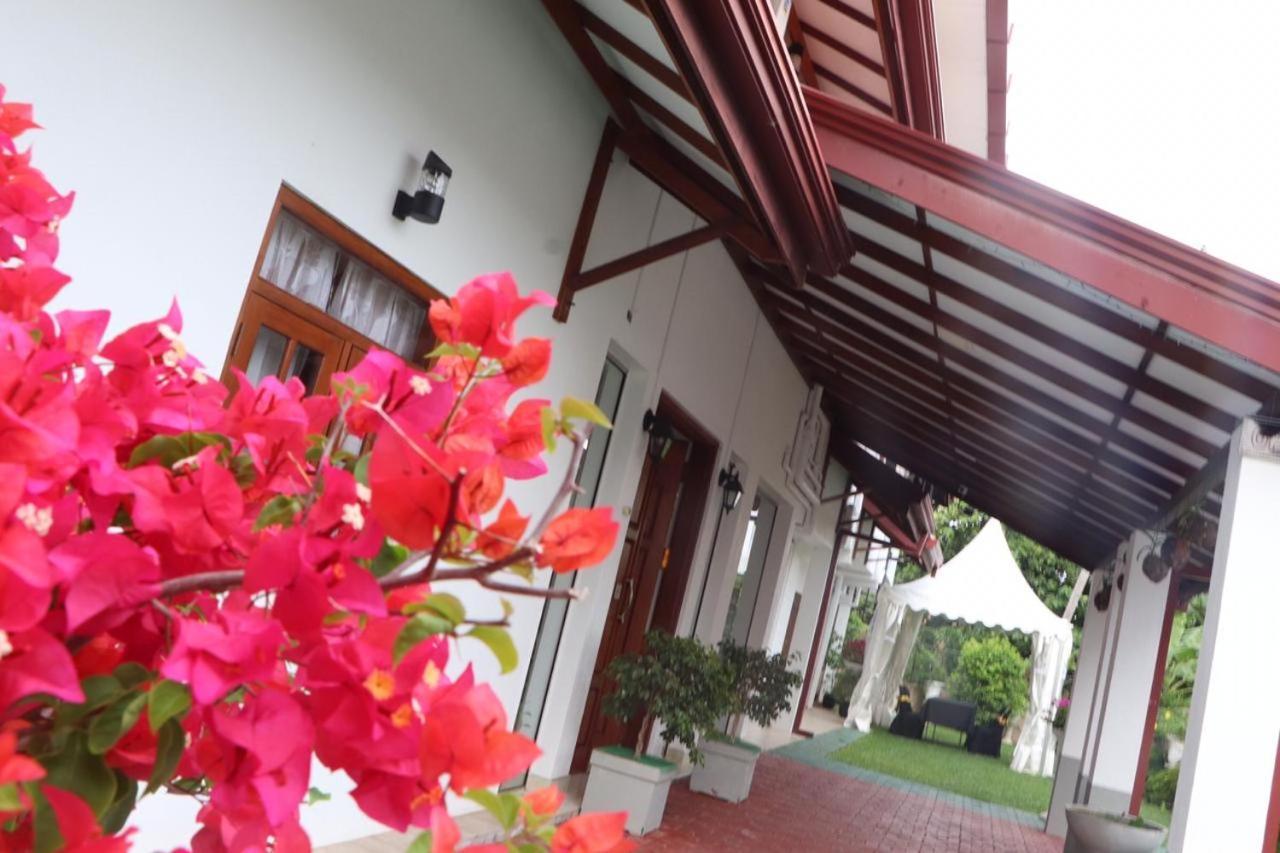 Ryan Residence & Restaurant Negombo Extérieur photo