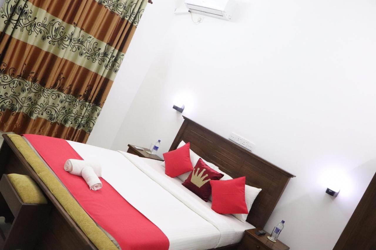 Ryan Residence & Restaurant Negombo Extérieur photo